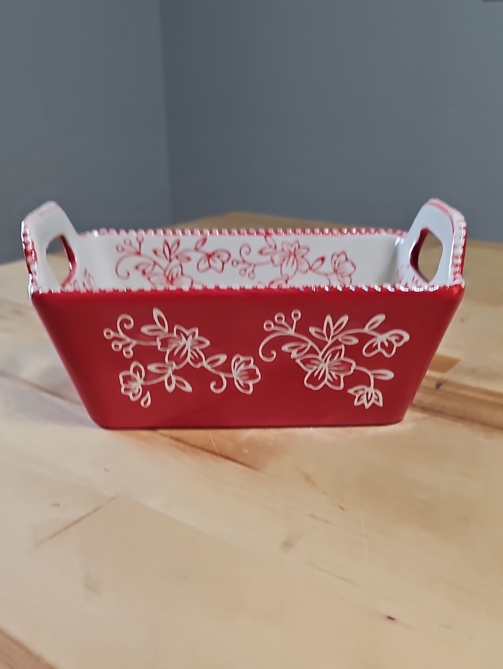 Temp-tations Floral Lace Cranberry Red 19 oz Mini Baker Loaf Dish EUC